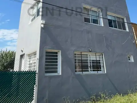 15 esquina 647. Casa tipo dúplex en venta