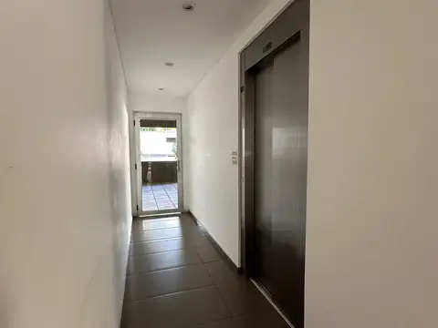 Departamento en Alquiler en Castelar Sur, $ 700.000