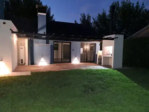 Venta Casa 4 ambientes Country Banco Provincia