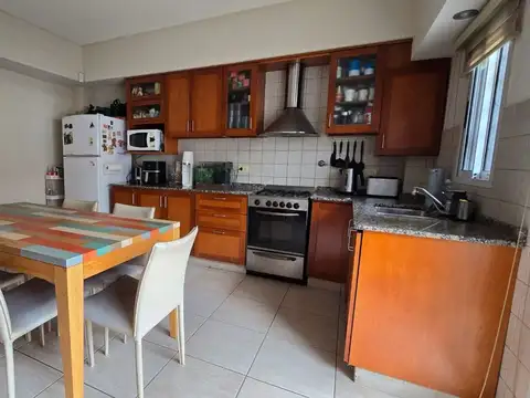 Maestra Mercedes Lascano 100