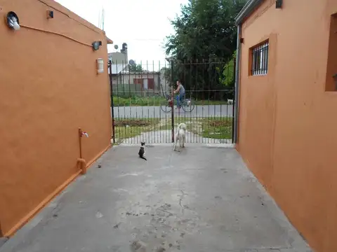 casa en impecable estado - APTA BANCO -