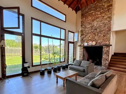 Casa en Alquiler Temporal en Pilara, USD 18.000