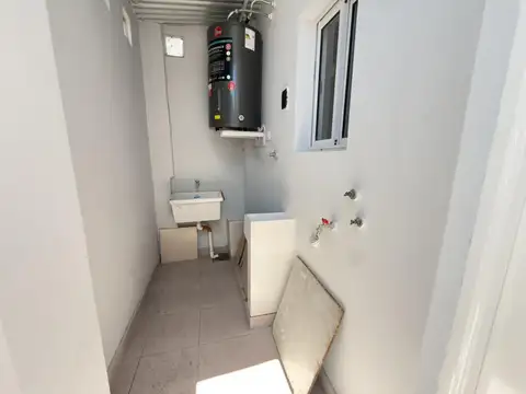 Depto Tipo Casa en Alquiler de 2 ambientes