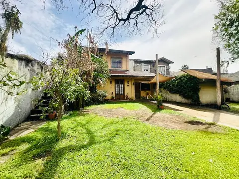 VENTA CASA 4 AMB PISCINA JARDIN COCHERA HURLINGHAM