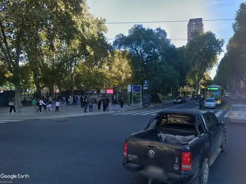 Avenida Pueyrredón y Charcas