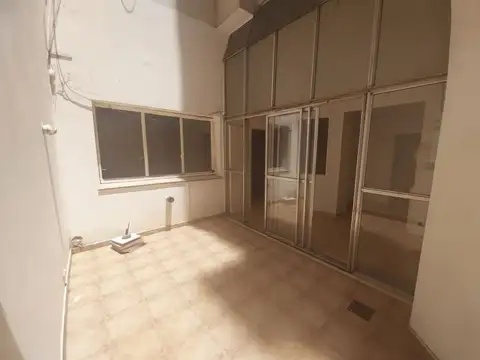 Venta  Depto. 2 amb en PB. Apto Prof.