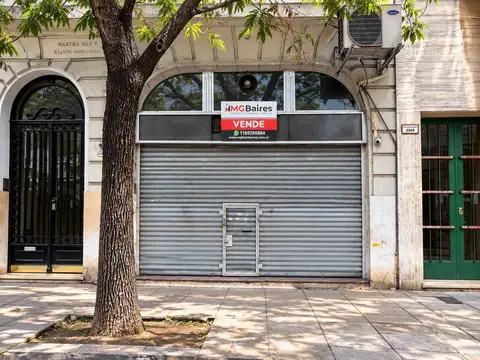 Local comercial en venta- dos pisos dos baños! sobre Avenida Independencia- San Cristóbal/Balvanera