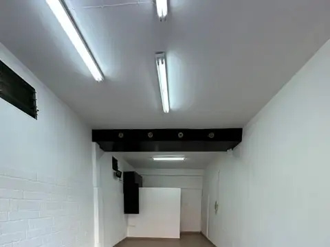 Depto Tipo Casa en Alquiler en Lanus Este, $ 450.000