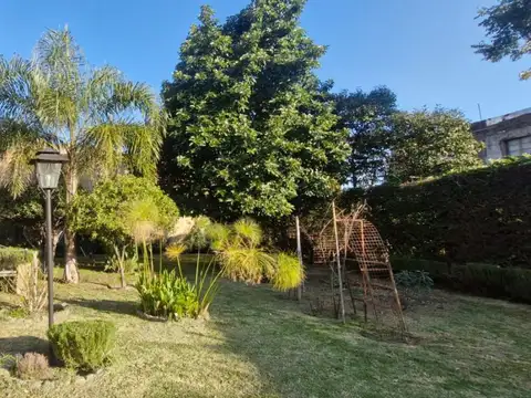 Alquiler PH 3 Amb con estrada indep., fondo libre, Caseros