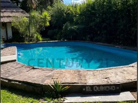 VENTA QUINTA ESTILO RUSTICO CON PILETA en Bº PQUE SAKURA (SIN EXPENSAS)