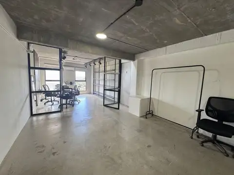 VENTA OFICINA COMERCIAL FLORESTA FLORES 