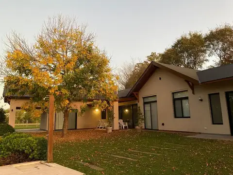 Casa en Venta en Campos De Roca, USD 285.000