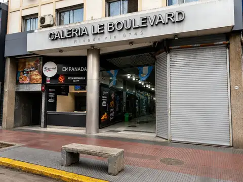 Local en Venta en Flores, CABA