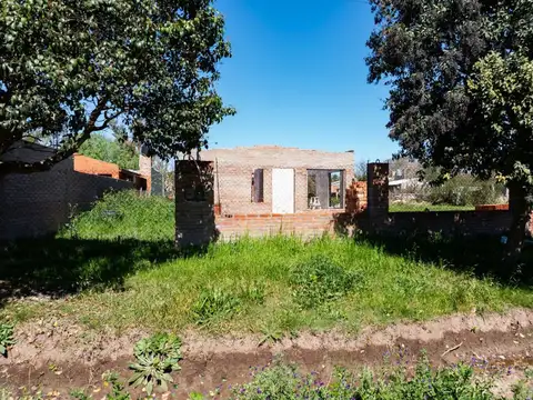 Casa 3 ambientes con 1 baño