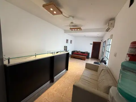 Oficina en Alquiler en General Paz, $ 415.000