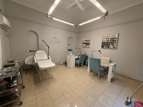 Oficina en Alquiler en General Paz, $ 415.000