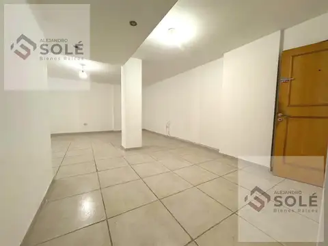 Oficina En Venta En El Centro de Córdoba - Recibo Vehículo