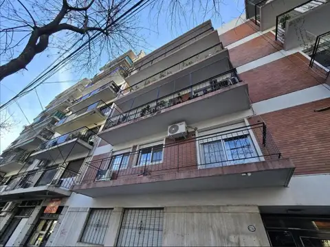 Departamento en Venta en Monte Castro, CABA