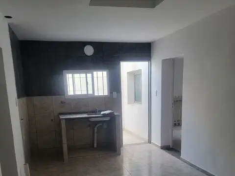 ALQUILER en perez. Casa-Departamento 1 y 2 dormitorios a estrenar. Alem 1365 (entre Lavalle y Las Heras)