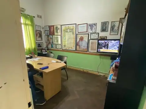 Local en Venta Via Pública