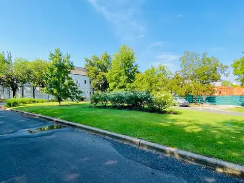 Terreno en Santa Catalina,Villa Nueva, al río