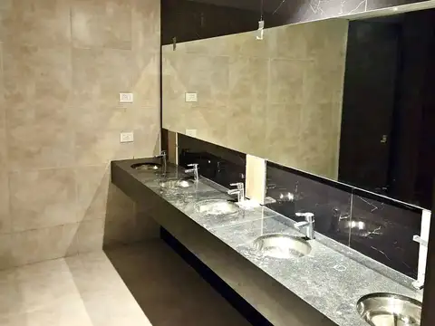 Cordoba al 3300. SAN ISIDRO PLAZA Oficinas comerciales.