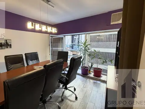 Oficina 5 ambientes con 2 baños