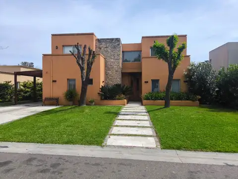 Barrio "la Reserva C.c", Lote 100