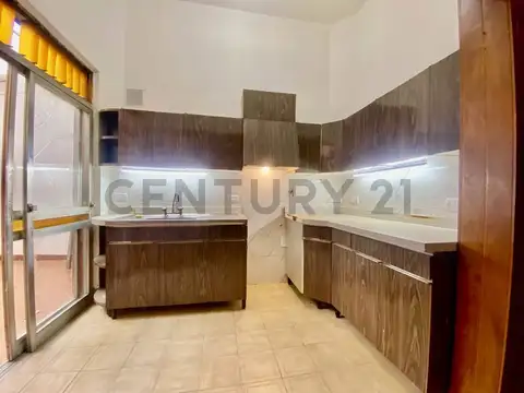 Muñiz 1000, Piso 0
