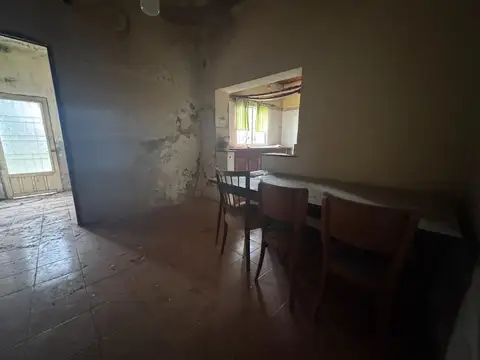 Depto Tipo Casa en Venta en Jauregui Jose Maria, USD 49.000