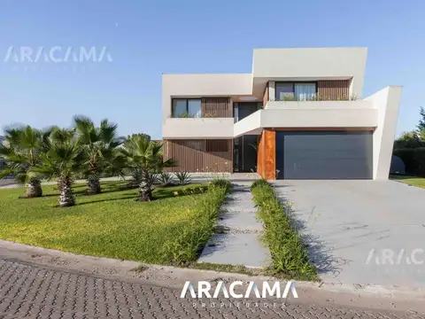 Casa en Venta en La Providencia - Canning