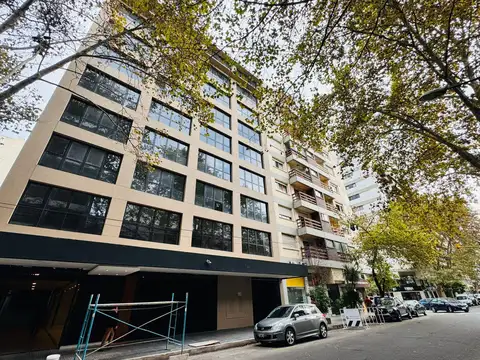 Oficina en Mitre 1900 de 156m2 y cochera