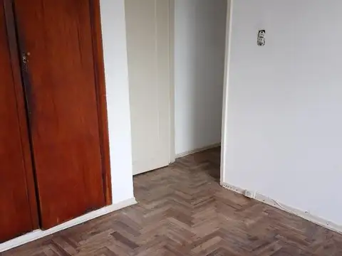 Departamento en Alquiler en Parque Chacabuco, $ 550.000