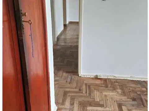 Av Carabobo 500, Piso 2