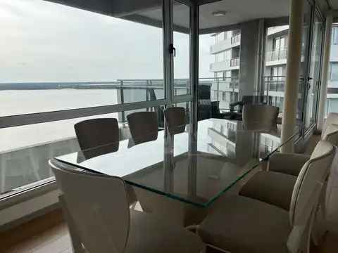Departamento en Venta con 2 cocheras