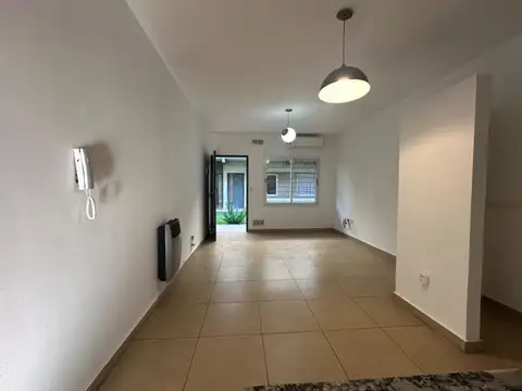 Departamento en Alquiler con 1 cocheras