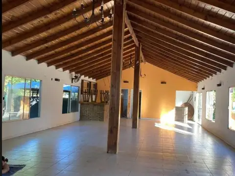 HERMOSA QUINTA EN LA REJA