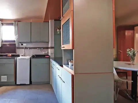 VENTA 4 AMBIENTES CON COCHERA Y BAULERA