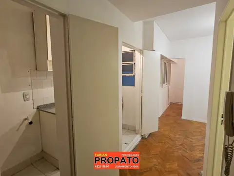 Departamento monoambiente interno dividido con baño completo en excelente ubicacion!!