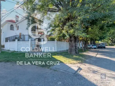 Casa en venta, 4 dormitorios en Guadalupe.