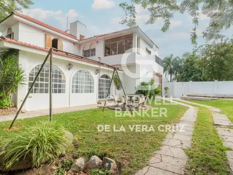 Casa 7 ambientes con 3 baños
