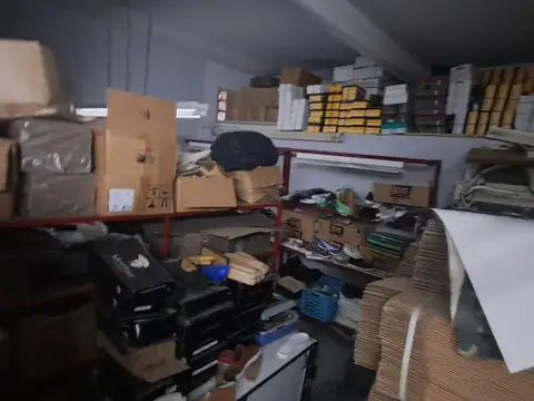 2 LOCALES UNIDOS CON BAÑO Y DEPOSITO (VENTA EN BLOCK)