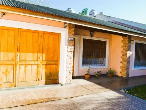 Casa 3 ambientes con 1 baño