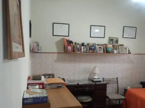 Casa ideal 2 familias - Morón