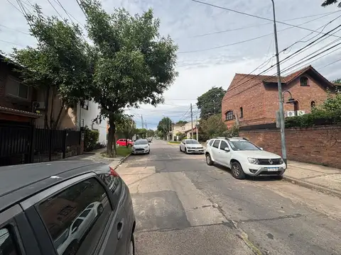 Casa 6 ambientes con 3 baños