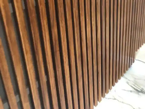 EXCELENTE MONOAMBIENTE CON COCHERA CUBIERTA