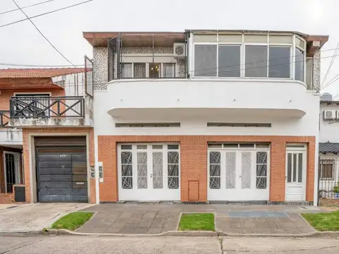 CASA MULTIFAMILIAR CON JARDIN Y PISCINA EL PALOMAR