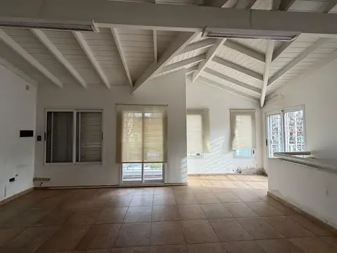 Depto Tipo Casa en Venta en Centro, USD 85.000