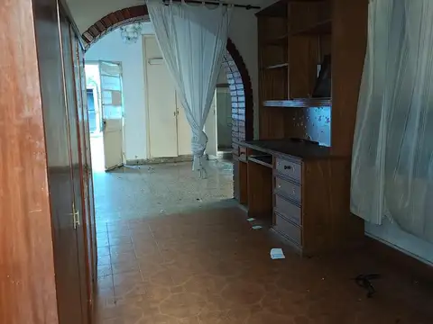 Casa en Alquiler con 1 cochera