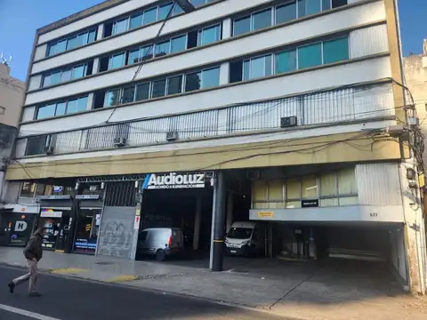 ALQUILER COCHERA EN EL CENTRO CON EXPENSAS INCLUIDAS